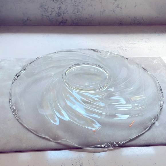 Vintage Sandwich Platter Oversized 14” Heisey Glass Company Waverly Pattern EUC - Picture 4 of 7